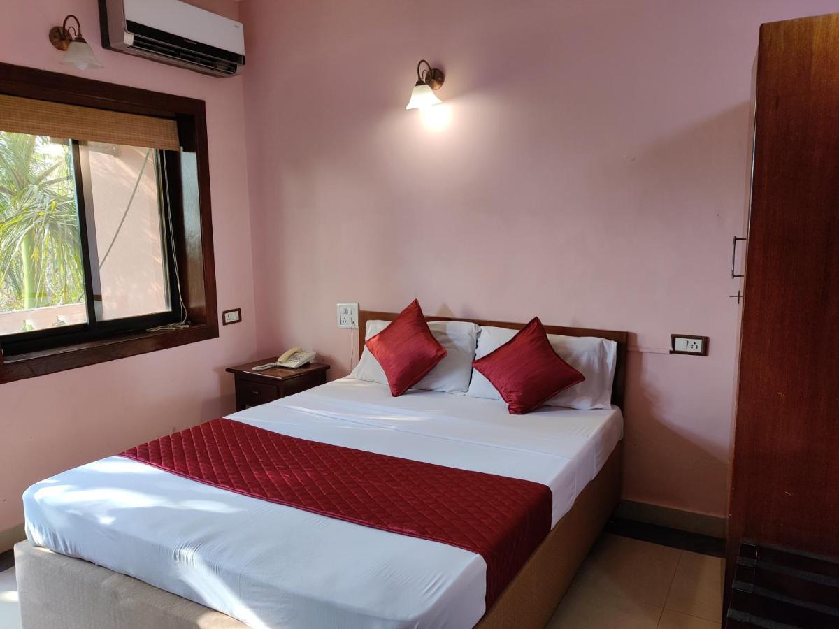 Westwood Residence Goa - The Boutique Hotel Мапуса Екстериор снимка