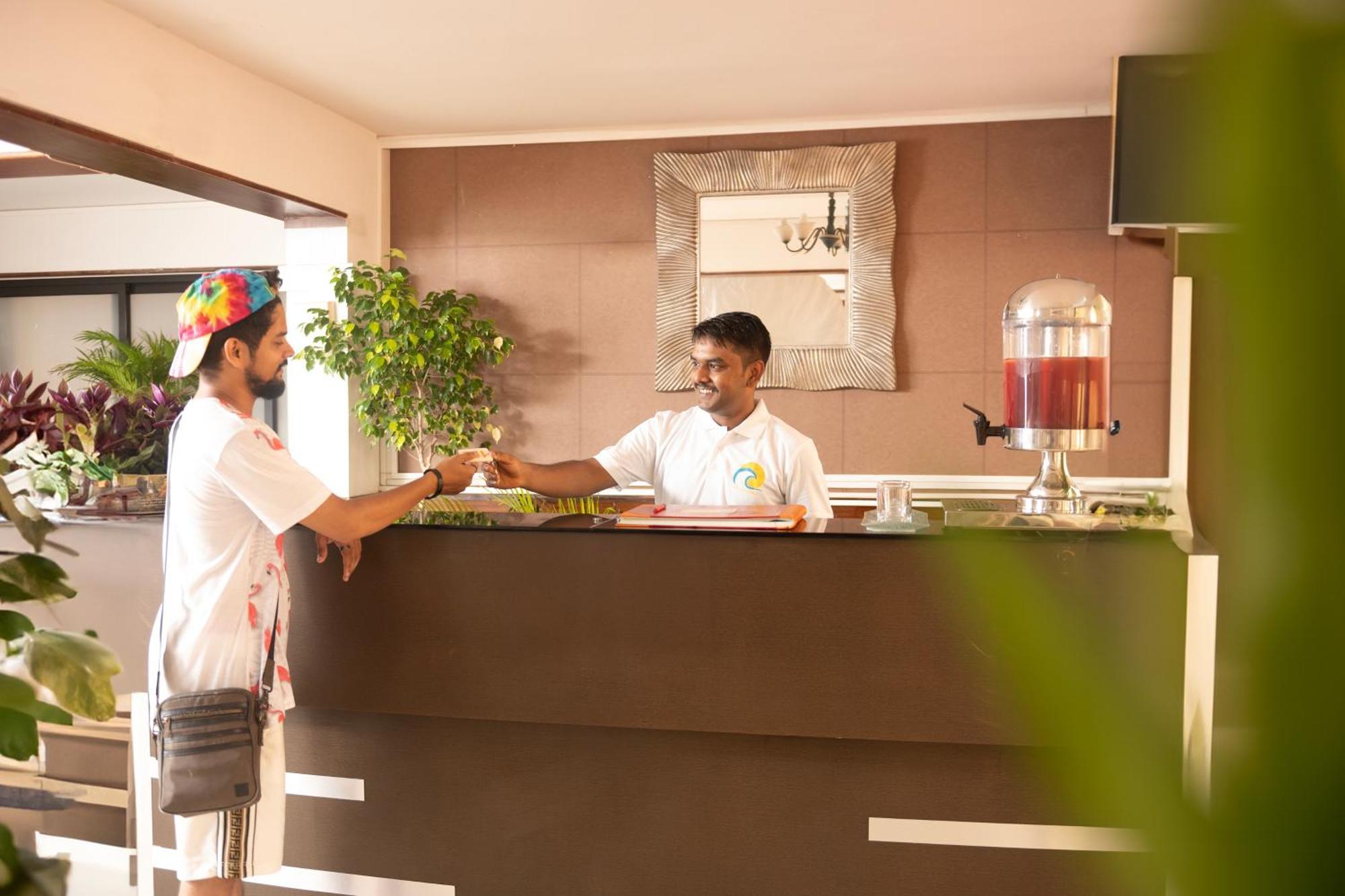 Westwood Residence Goa - The Boutique Hotel Мапуса Екстериор снимка